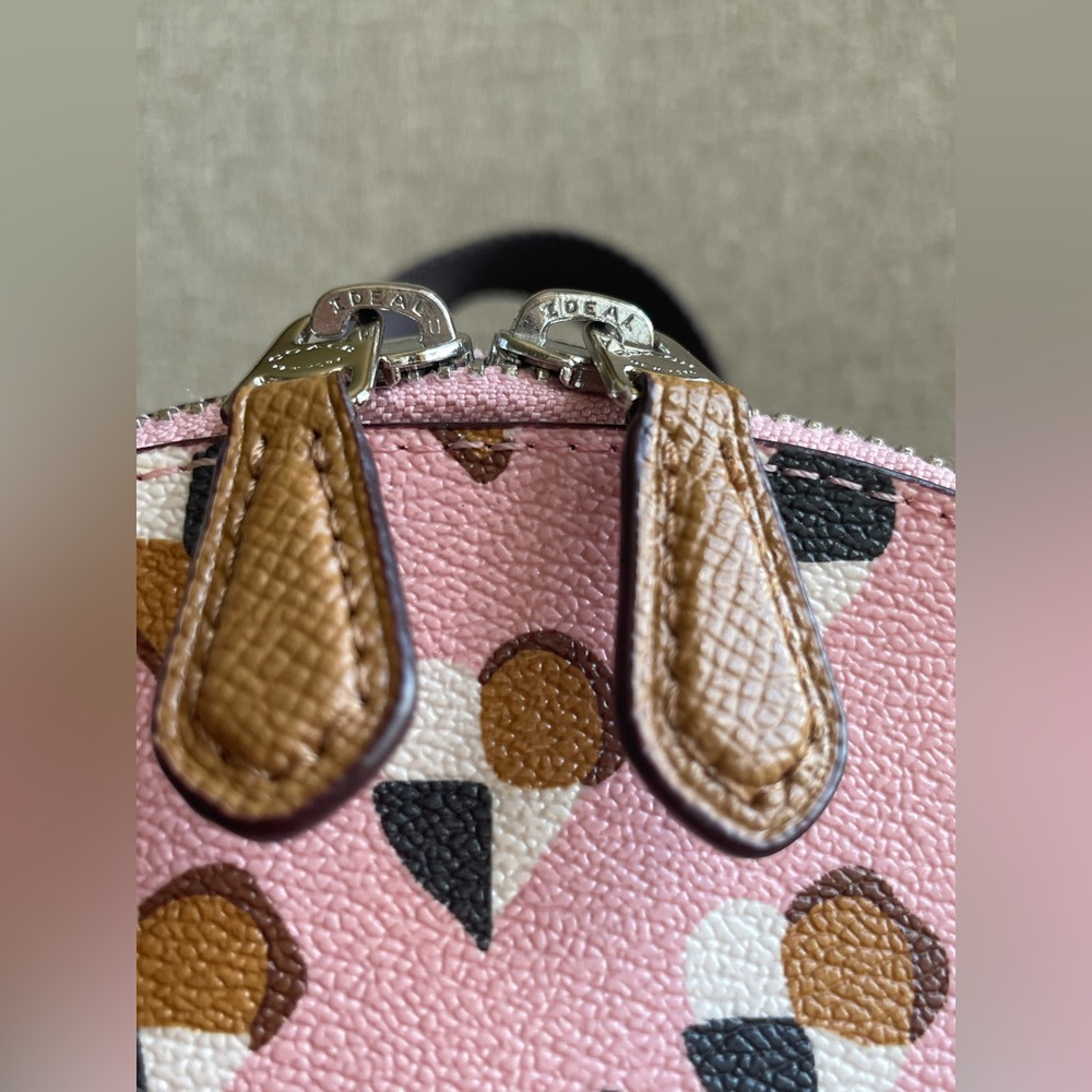 NWT！COACH MINI CHARLIE BACKPACK WITH CHECKER HEART PRINT (COACH F25915) - Picture 6 of 12